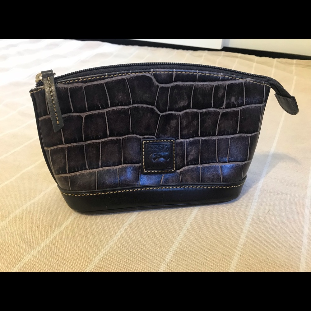 Tortoise Black Leather Dooney & Bourke Clutch